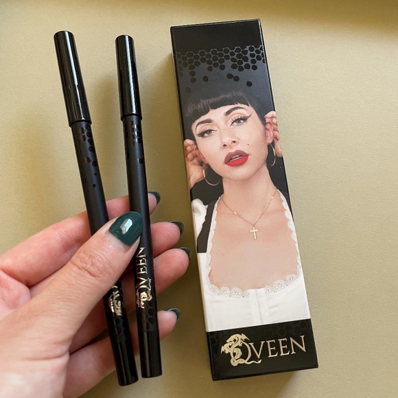 QVEEN STUDIO partners in crime lip iner duo - Picture 1 of 3